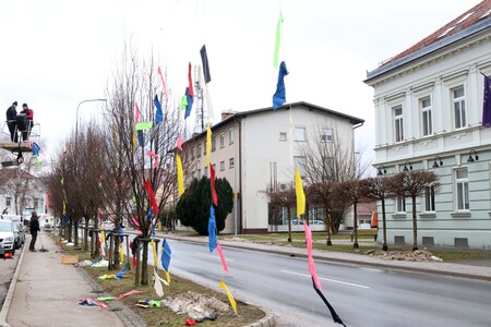 KRASITEV CERKNICE ZA PUSTNE PRIREDITVE 05 FOTO LJUBO VUKELIČ